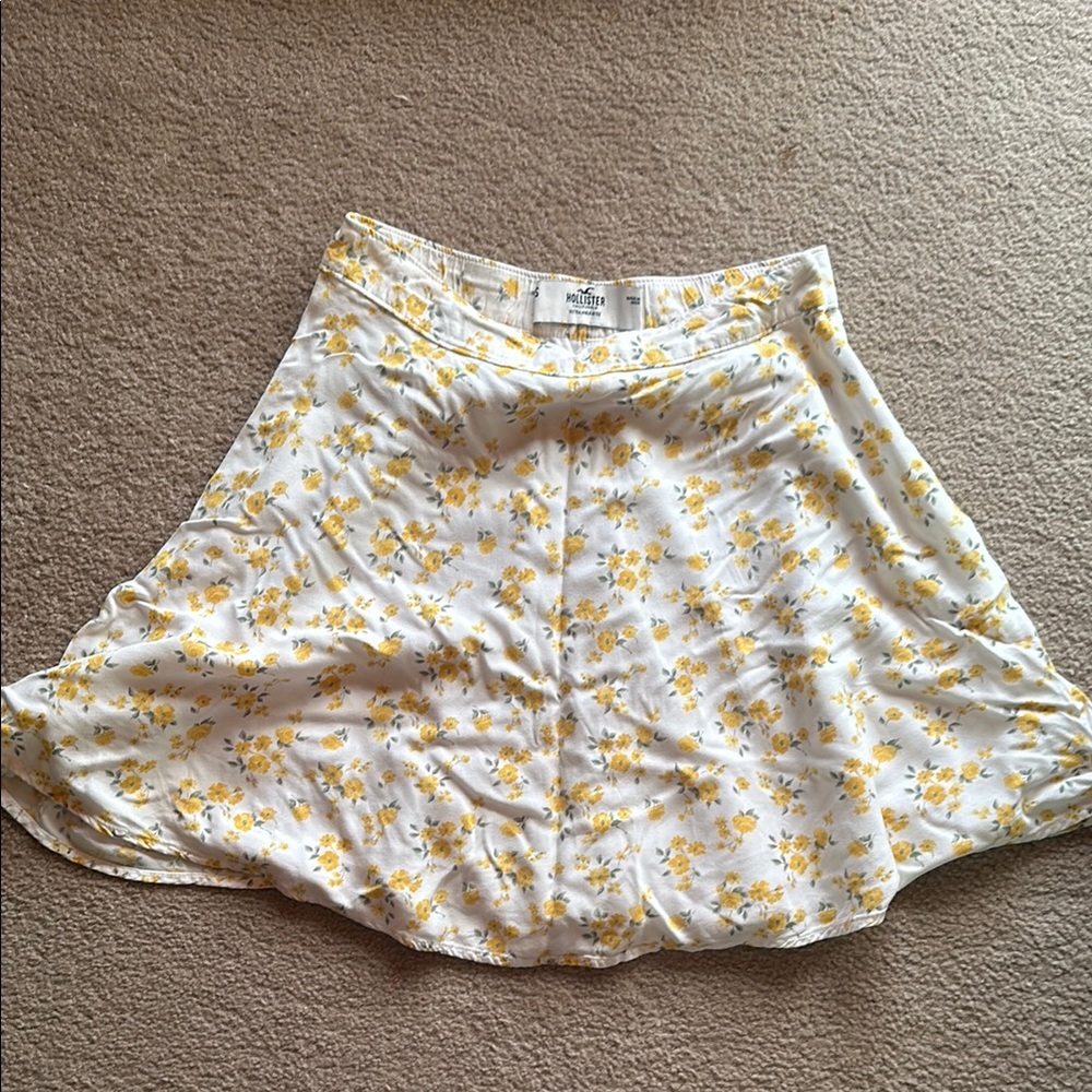 High rise miniskirt.